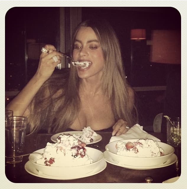 El pastel es la debilidad de Sofía Vergara.