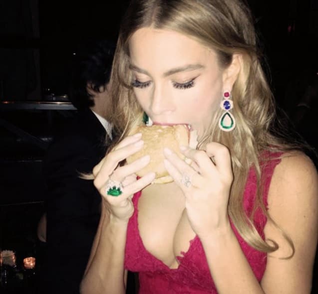 Lo cierto es que Sofía la pasará muy bien con su llegada a los 43, seguro comerá todo lo que le gusta....