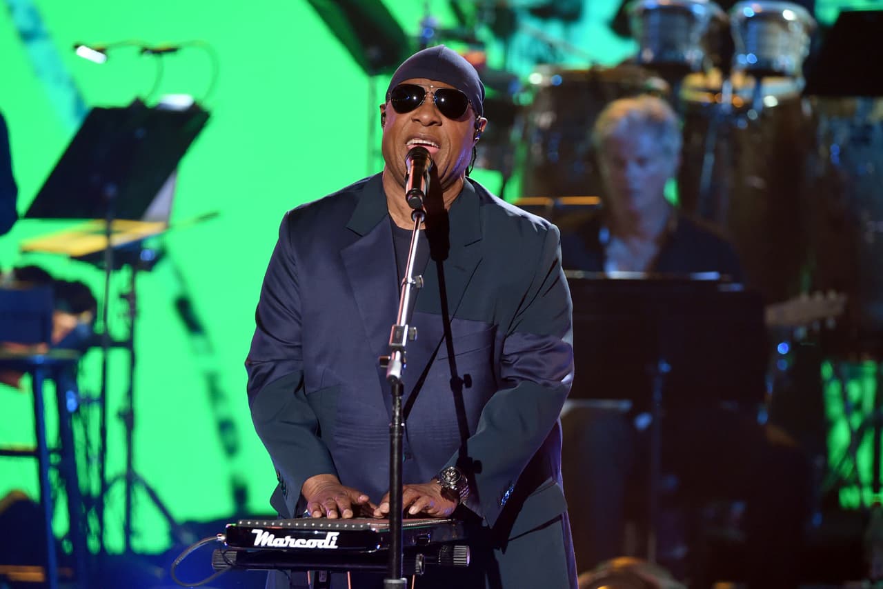 LOS ANGELES, CA - OCTOBER 14: In this handout photo provided by One Voice: Somos Live!, Stevie Wonder performs onstage during "One Voice: Somos Live! A Concert For Disaster Relief" at the Universal Studios Lot on October 14, 2017 in Los Angeles, California. (Photo by Kevin Winter/One Voice: Somos Live!/Getty Images)