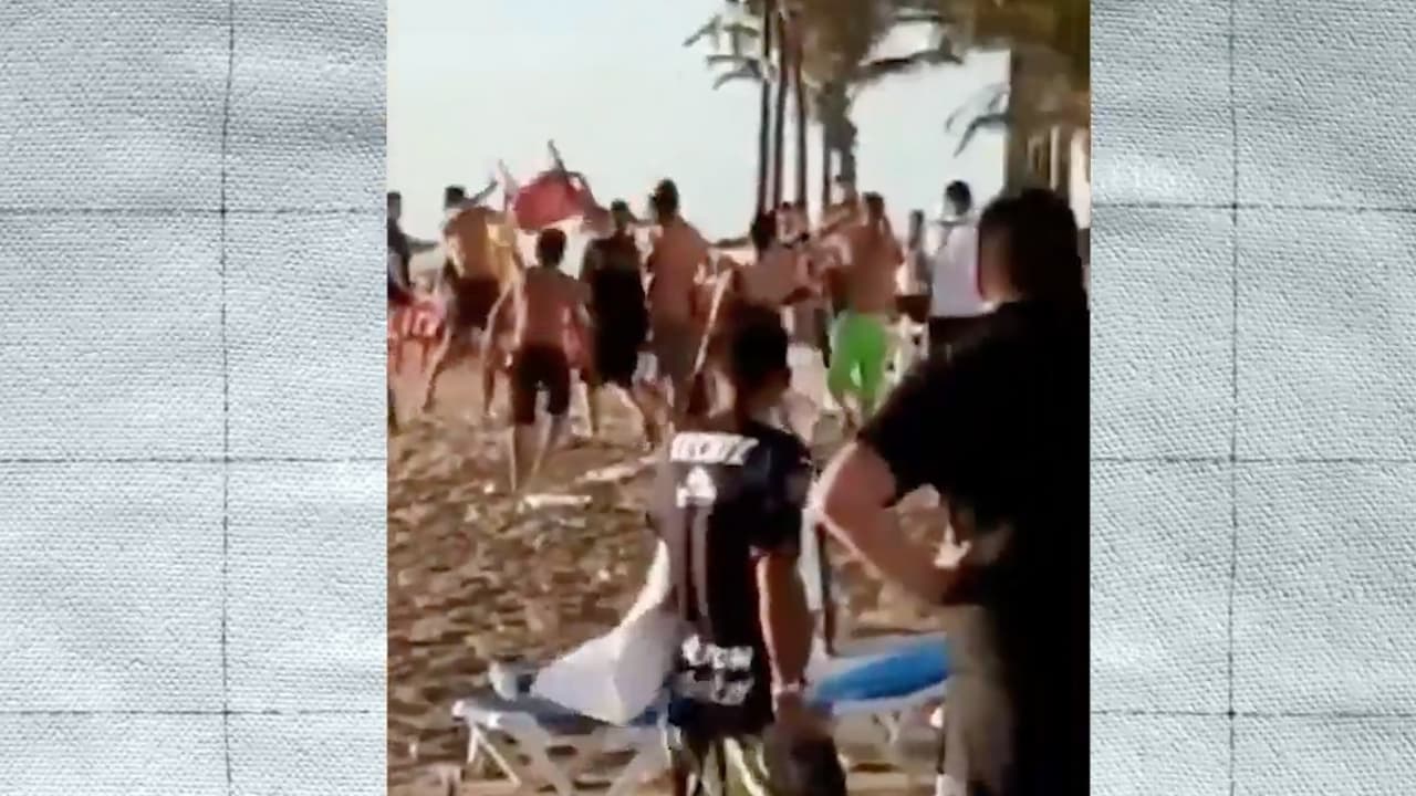 ¡Todos contra todos! Fans de Chivas arman trifulca en playas de Mazatlán