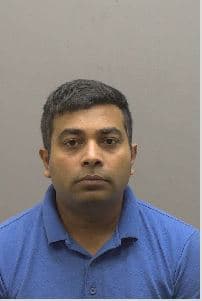 Brijeshkumar Parbhubhai Chauhan, residente de Clinton, fue acusado de un cargo de delito menor por solicitar prostitución.