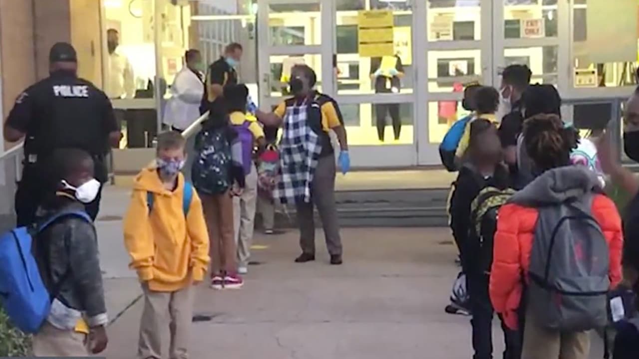 Maestros de Houston ISD preocupados ante posibilidad de contagios de coronavirus en clases