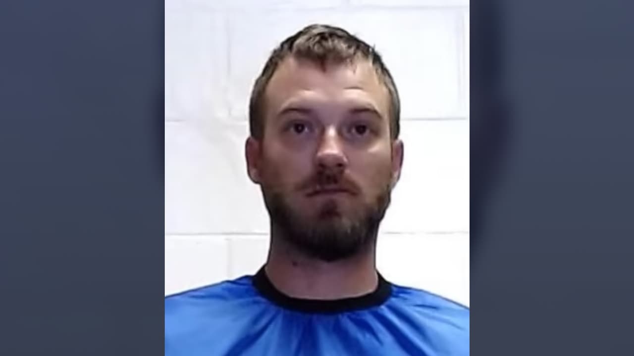 Madre logra el arresto de un hombre acusado de intentar seducir a una menor de edad a través de redes sociales