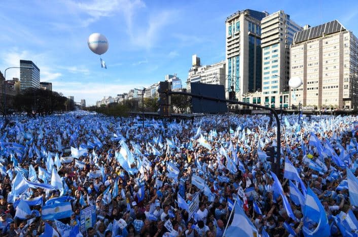 Elecciones presidenciales en Argentina: 4 claves para entender qué está en juego y qué puede pasar