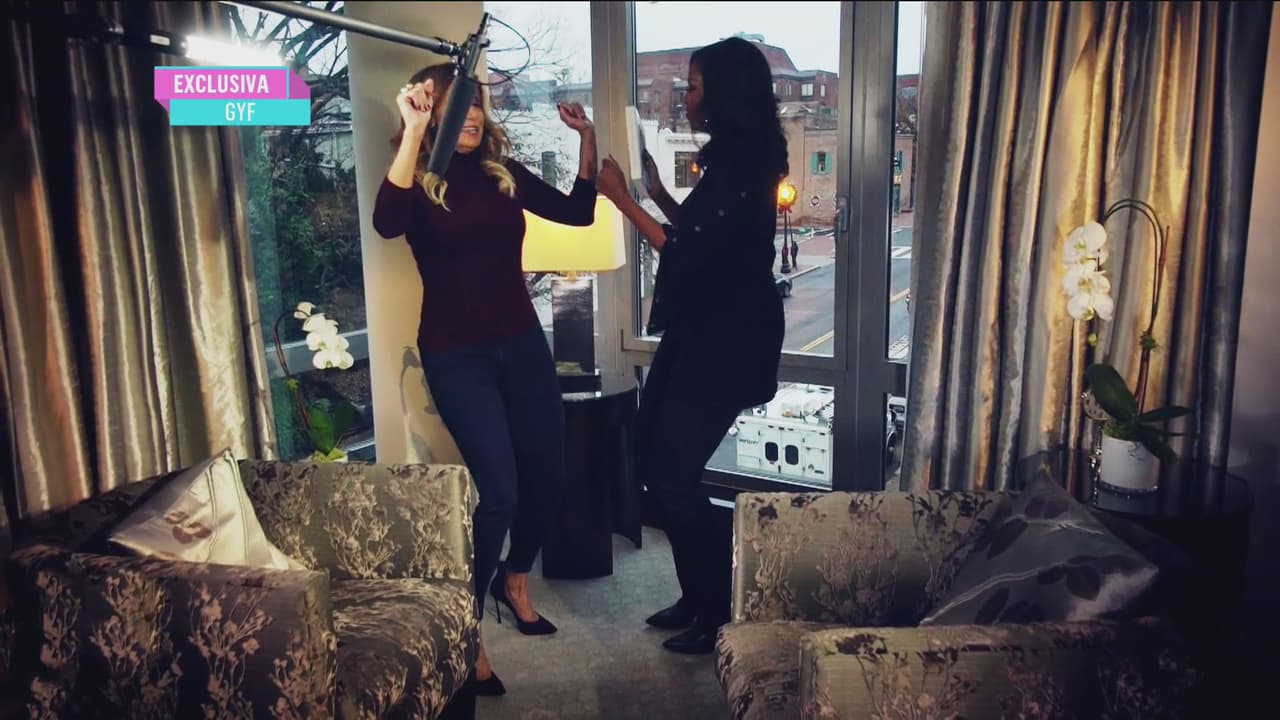 Con el amor por la música que caracteriza a la Flaca, hizo que
<b><a href="https://www.univision.com/shows/el-gordo-y-la-flaca/lili-estefan-puso-a-bailar-reggaeton-a-michelle-obama-al-ritmo-de-j-balvin-video">la ex primera dama de los Estados Unidos bailara</a></b>.