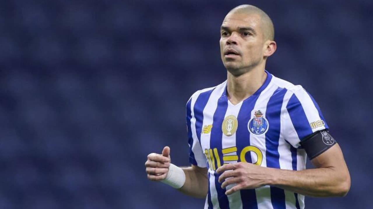 Pepe no seguirá como jugador del Porto