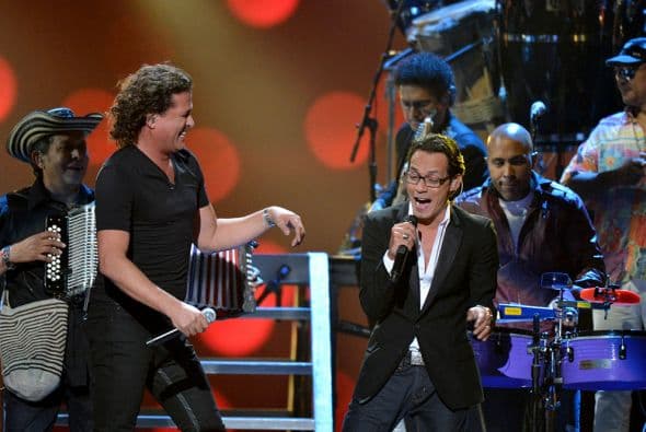 Se dice que a la boda de Marc, uno de los grandes invitados fue Carlos Vives.