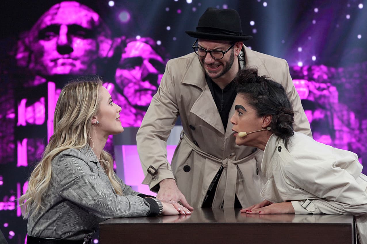 Kimberly no descansó ni un segundo. Su siguiente participación fue en 'El interrogatorio'. Ahí debi´ó adivinar el personaje, el lugar y el crimen que había cometido.