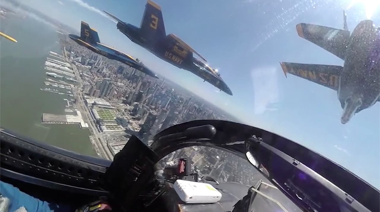 Aviones de la Armada sobrevolarán el sur de Florida en honor a héroes del coronavirus 