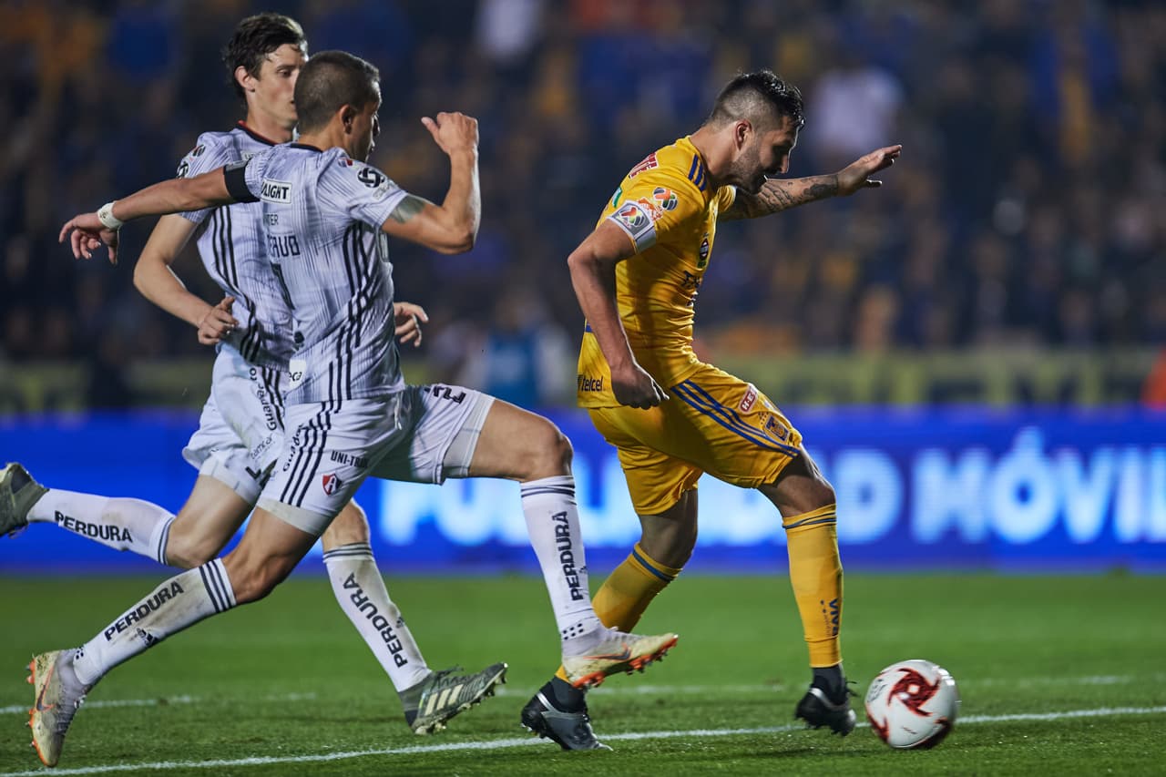 Con goles de Luis Quiñones y André Pierre Gignac, Tigres le pega 2-1 al Atlas y se queda con los tres puntos.