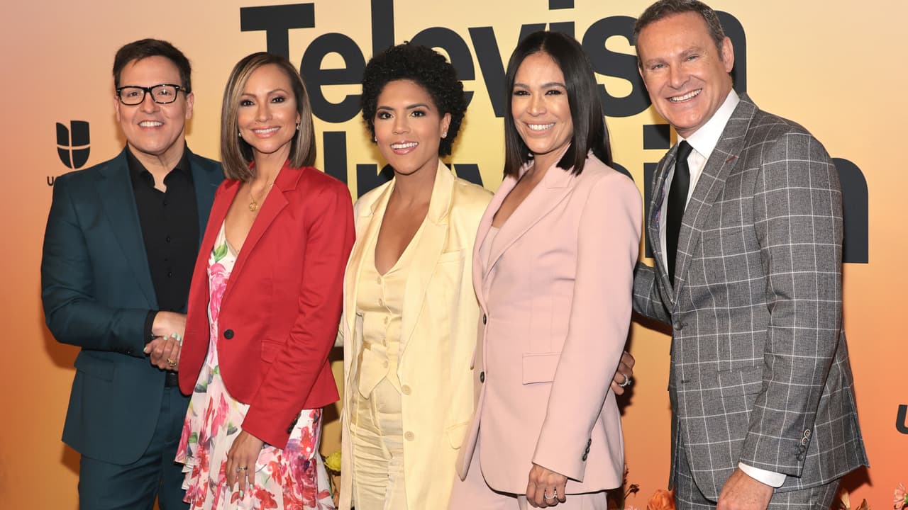 Elenco de TelevisaUnivision presente en el Upfront 2023-2024