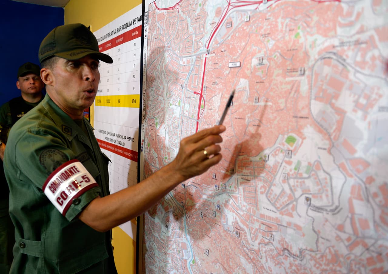 Oficiales sancionados por EEUU pertenecen al círculo militar de Maduro