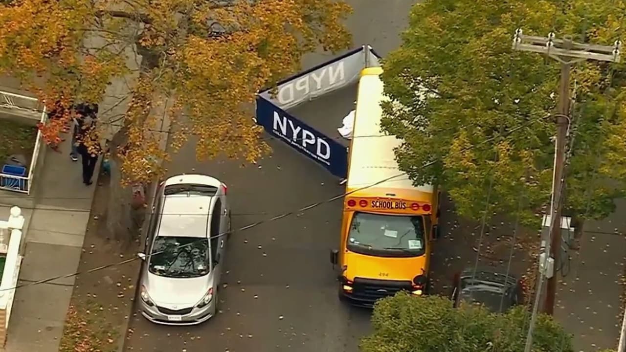 Una abuela hispana de 73 años muere atropellada por un autobús escolar