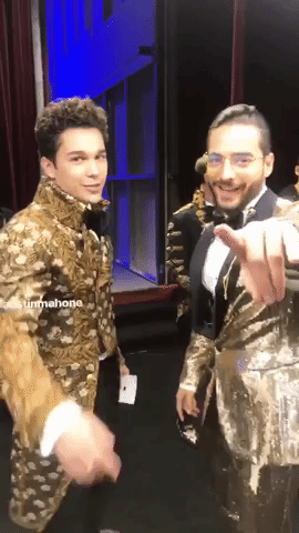 Malumo saludó efusivamente al cantante Austin Mahone, uno de los modelos que participó.