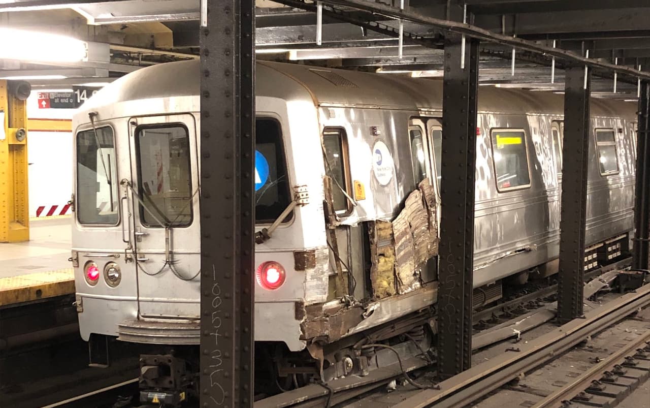 Sujeto bajo arresto acusado de causar descarrilamiento de tren del subway en Manhattan