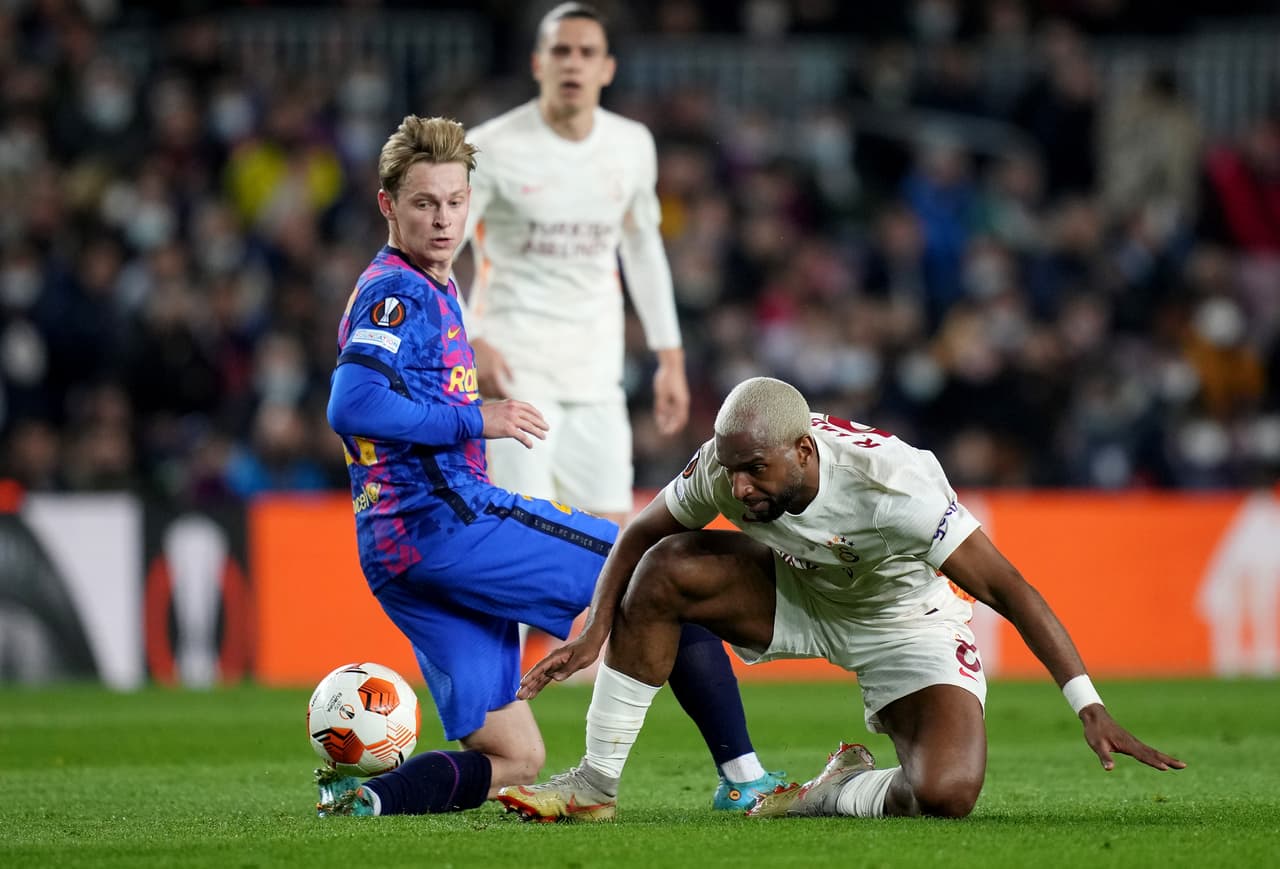 Barcelona quedó 0-0 de local ante Galatasaray en la ida de Octavos de Final de la Europa League a pesar de ser mejor y generar varias ocasiones de gol ante los turcos.
