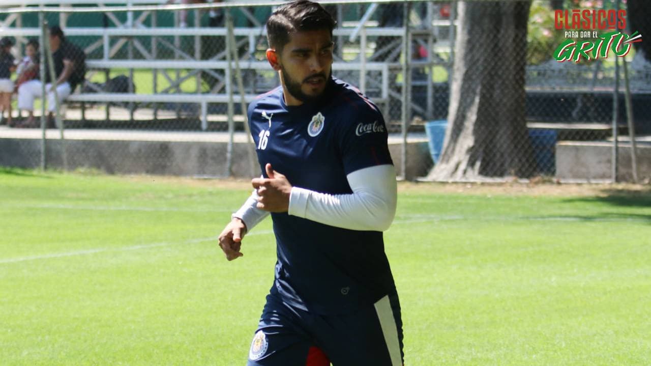 Ponce, jugador de Chivas durante el Apertura 2019.