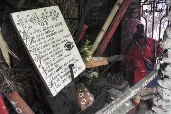 La Comisión de la Letra del Año de 10 de octubre representa a unos mil babalawos y es una de las más destacadas en "sacar" los signos anuales.