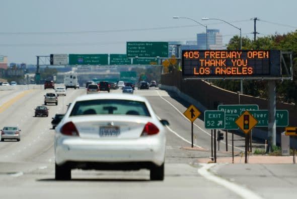 Según INRIX, una compañía de análisis de movilidad y la Asociación Americana del Automóvil, el día con más tráfico en Los Ángeles será el miércoles 3 de julio de 11:30 am a 1:30 pm.