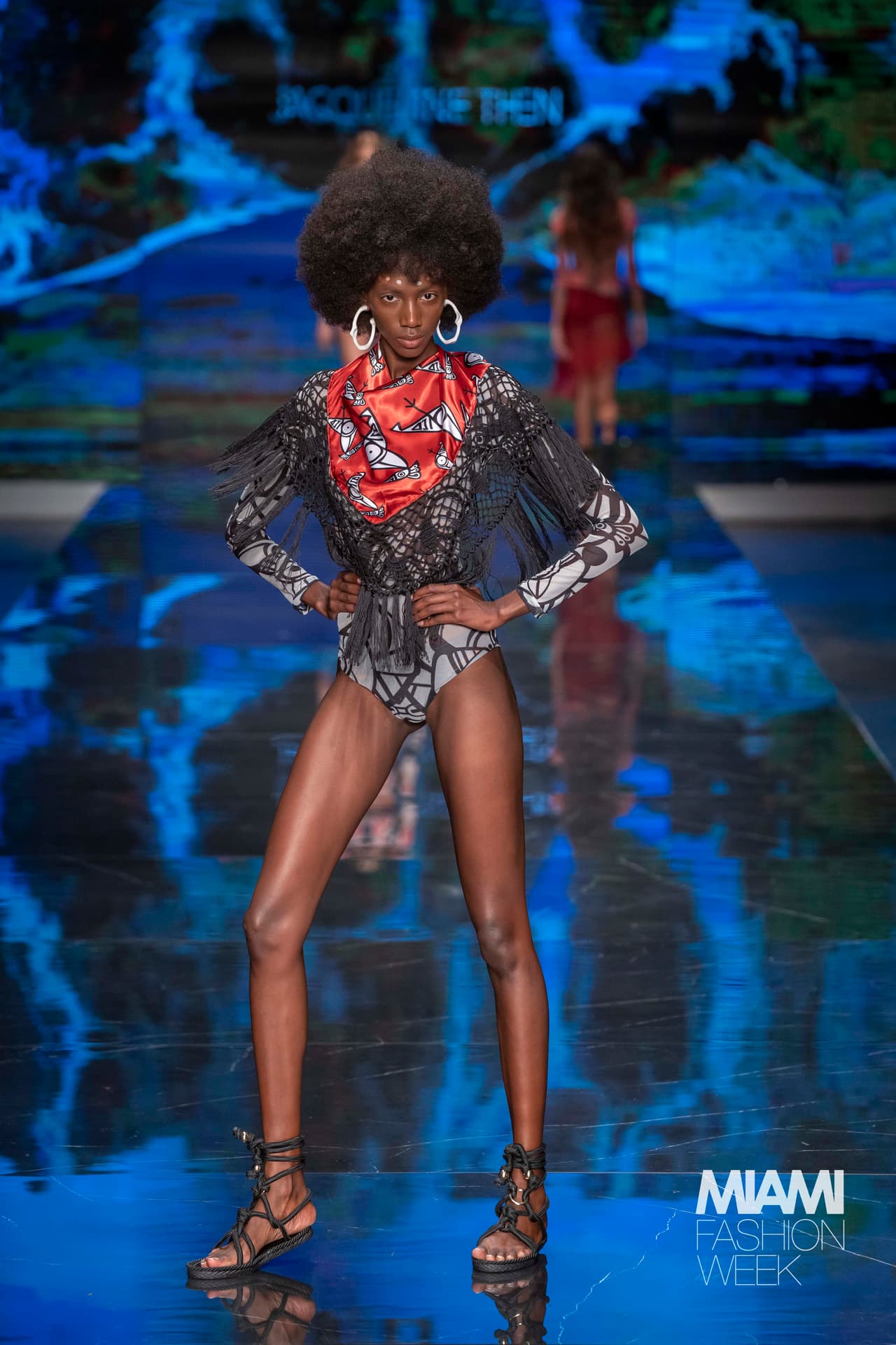 Pasarela Jacqueline Then