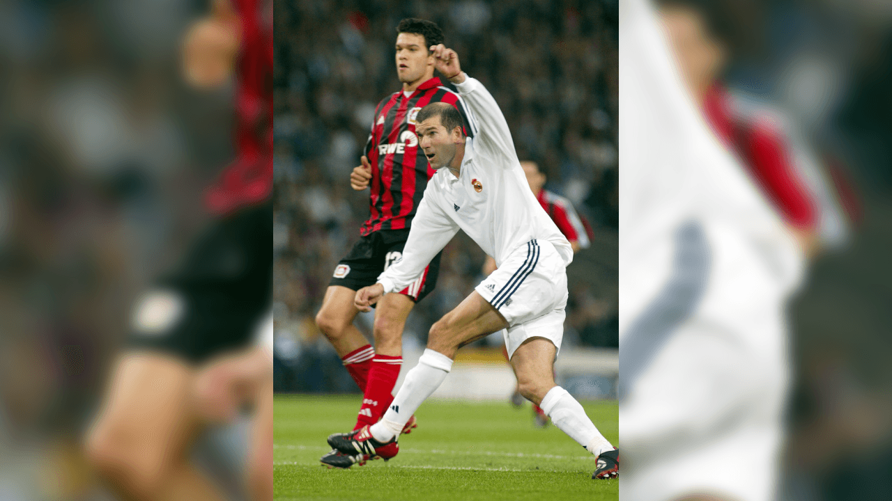 <b>La clave del gol</b>
<br>- El golpeo de balón es exquisito; sin embargo, la gran clave en la anotación del '5' del Madrid fue que midió perfectamente bien el esférico, esperó que cayera lo suficiente para impactar en el momento justo.
<br>- Por otro lado, es importante resaltar que no tenía ningún defensor cerca, Michael Ballack apenas se dirigía hacia él, cuando Zidane ya estaba rematando.
<br>- Asimismo, es importante resaltar la postura adecuada en el cuerpo de Zidane, eso permitió que lograra un tiro muy certero que estremeció las redes.