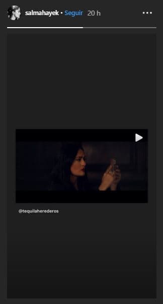 A través de diversas plataformas, como Instagram y YouTube, la productora de series como 'Ugly Betty' dio a conocer esta nueva faceta para ella.