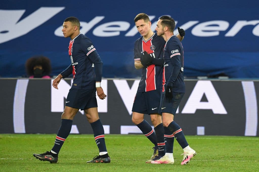 ¡PSG goleó, Lyon empató y se enciende la Ligue 1!