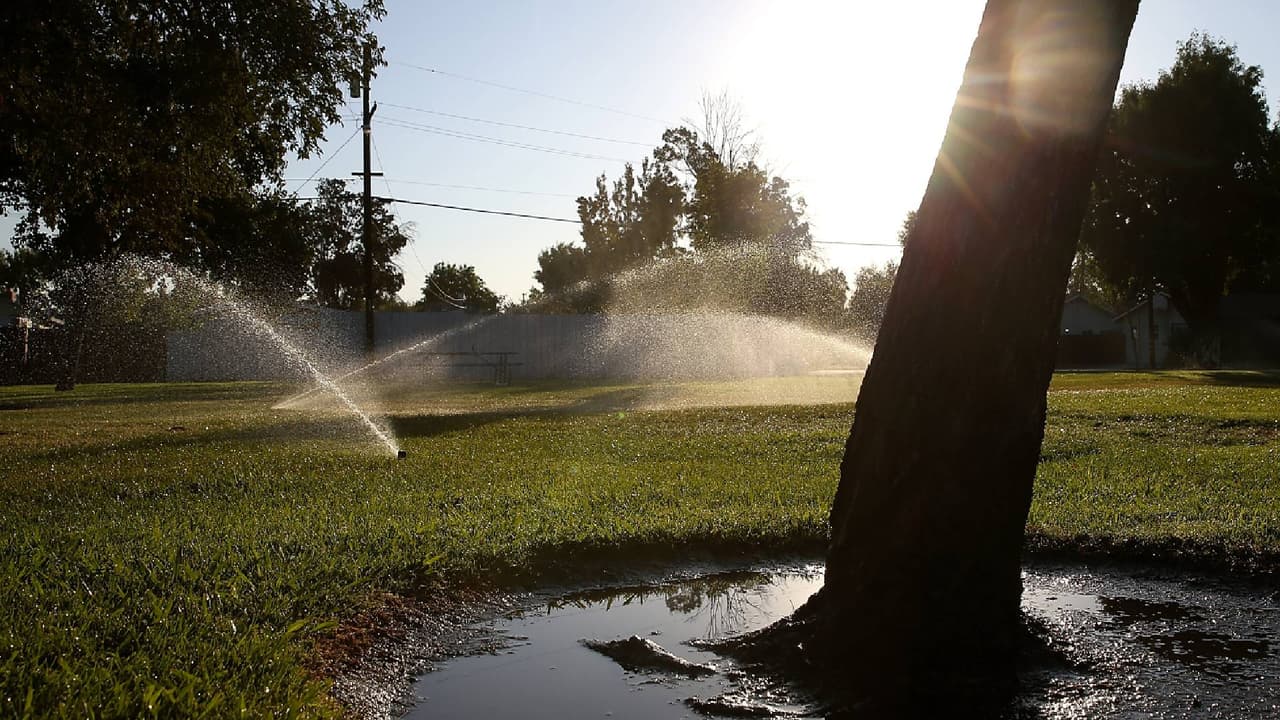 ¿Por qué la ciudad de Scottsdale pide que sus residentes ahorren agua? Aquí te explicamos 