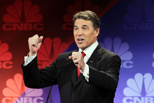 5. En un debate en Detroit, Rick Perry dijo que de convertirse en presidente, desmantelaría tres agencias federales.