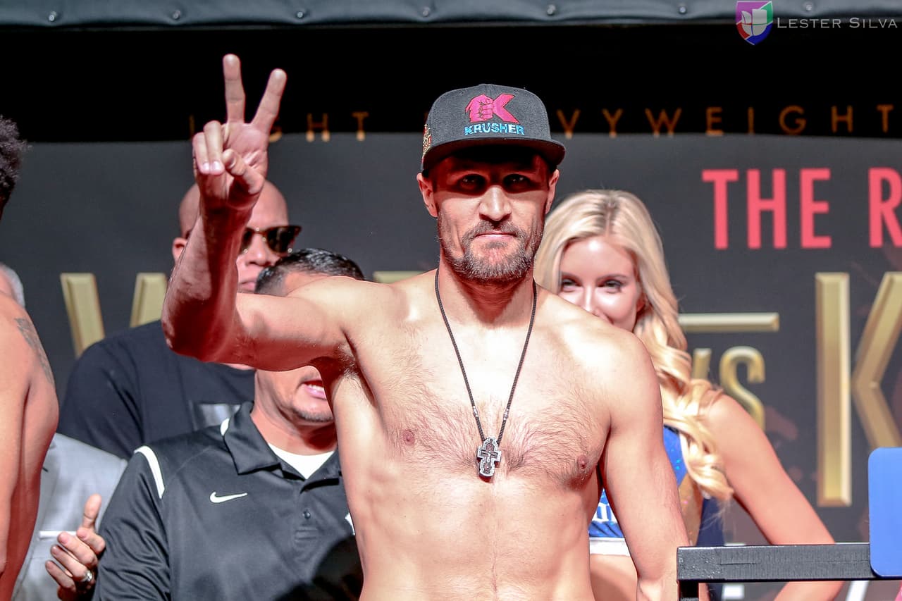 Andre Ward y Sergey Kovalev no tuvieron dificultad para dar las 175 libras de los semicompletos para la revancha en la que estarán en juego los títulos semicompletos de la FIB, OMB y AMB. Hay que recordar que el estadounidense Ward le arrebató dichas coronas al ruso en noviembre pasado.