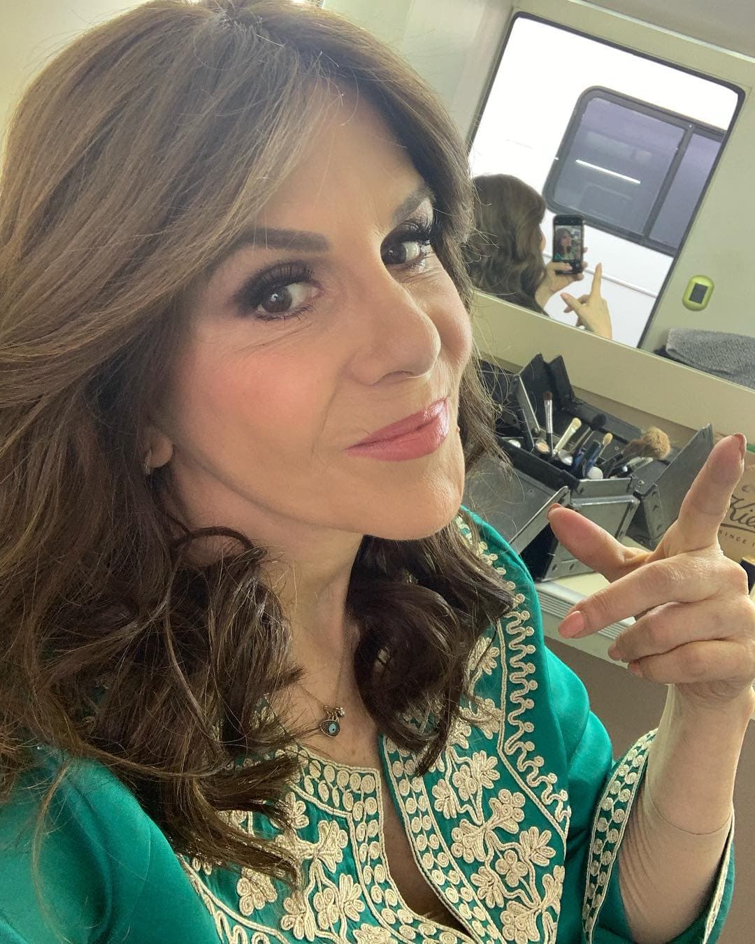 Al inicio de la década de los 90 y finales de los 80, a la par de una exitosa carrera en la pantalla chica, dio un saltó a las grandes producciones, participando en cintas como 'Gringo Mojado', 'Separate vacations’, ‘Polvo de luz’, entre otras.