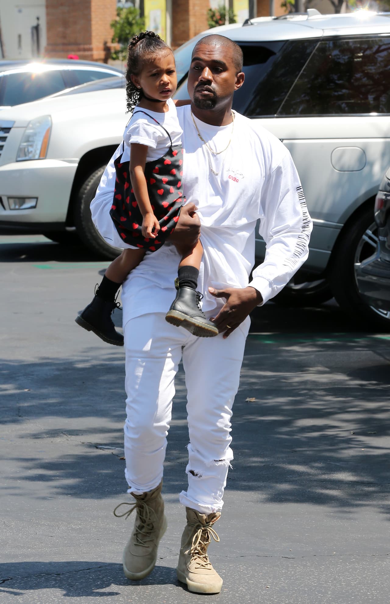 Era North quien no estaba muy entusiasmada con la idea de ir al cine.