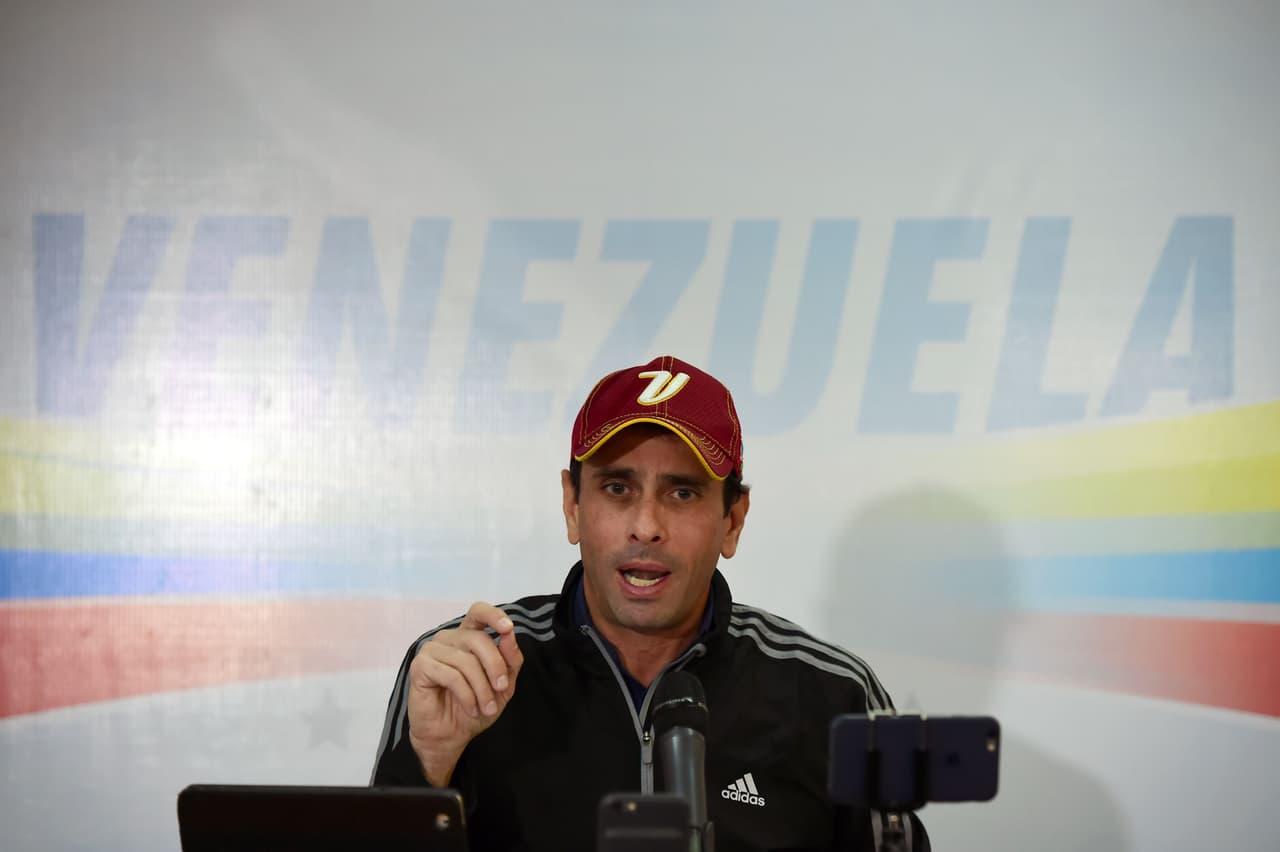 Oposición venezolana marchará al Palacio de Miraflores si fracasa el diálogo