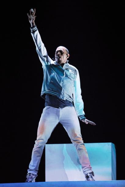 Homenaje a Whitney Houston en GRAMMY 2012                                        