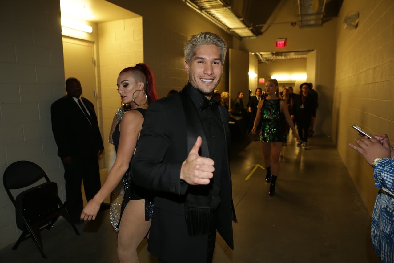 Chyno sorprendió con su look en 2016.