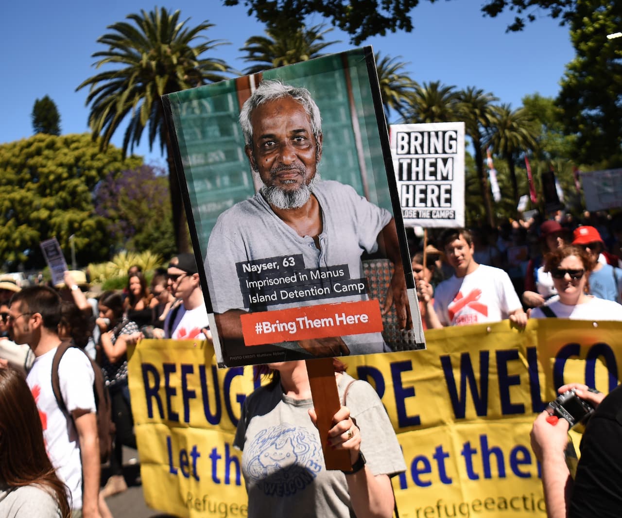 No son “miles de inmigrantes ilegales” los que EEUU aceptó traer de Australia, como asegura Trump