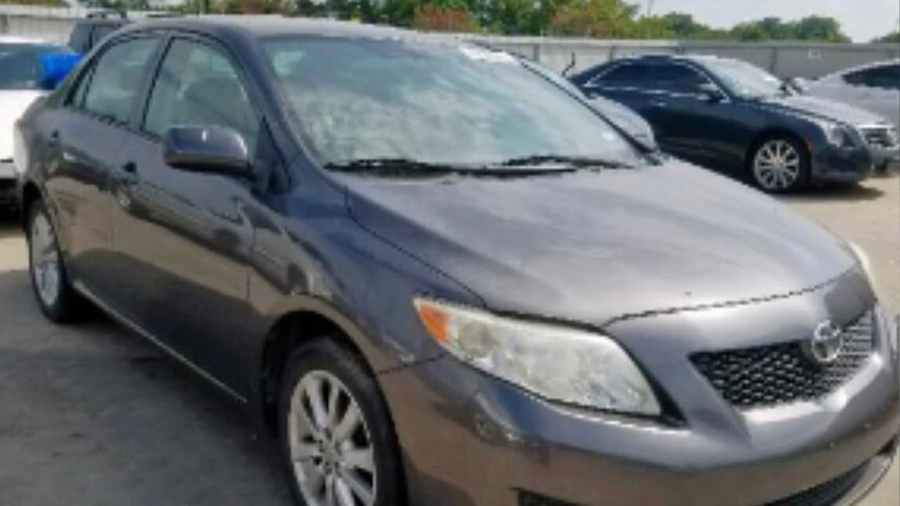 Este es el auto que fue robado con el menor adentro.