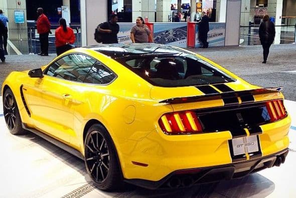 Ford promete que el Shelby GT350 Mustang 2015 será capaz de producir hasta 500 caballos de potencia.