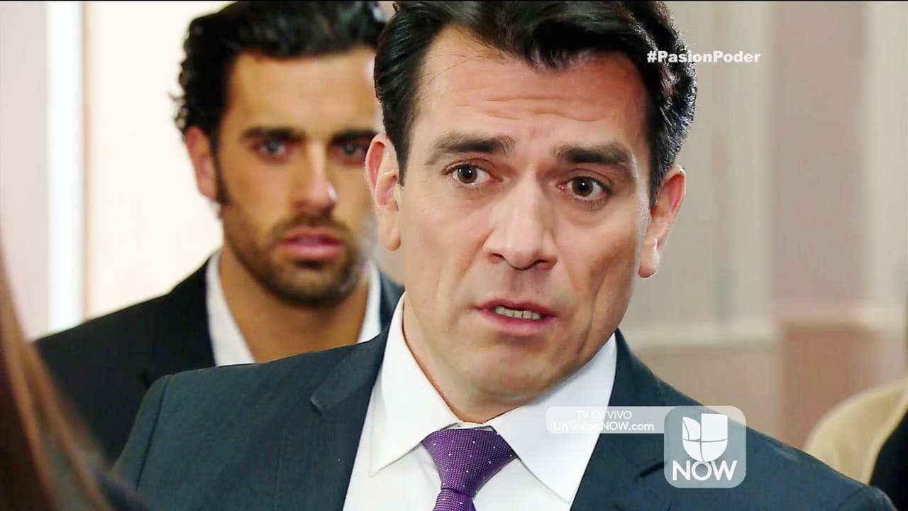 No puedes ocultar lo celos que sientes de Eladio, ¡te está arrebatando el cariño de tu hija!