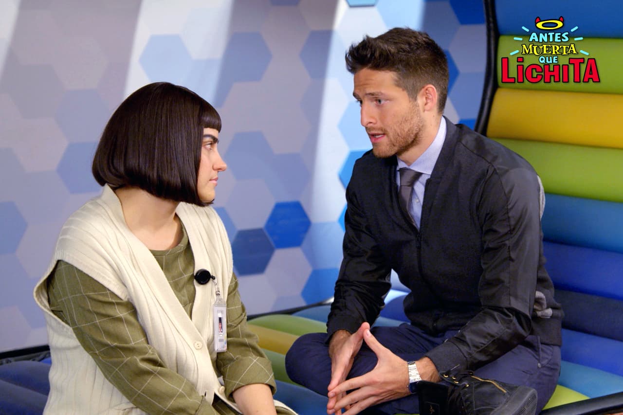 Lichita intenta ganarse poco a poco la confianza y el cariño de Alex.