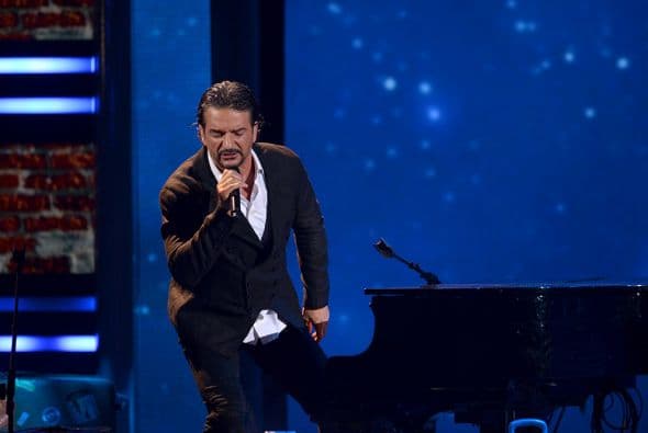 39. ‘Mujeres’ - Ricardo Arjona