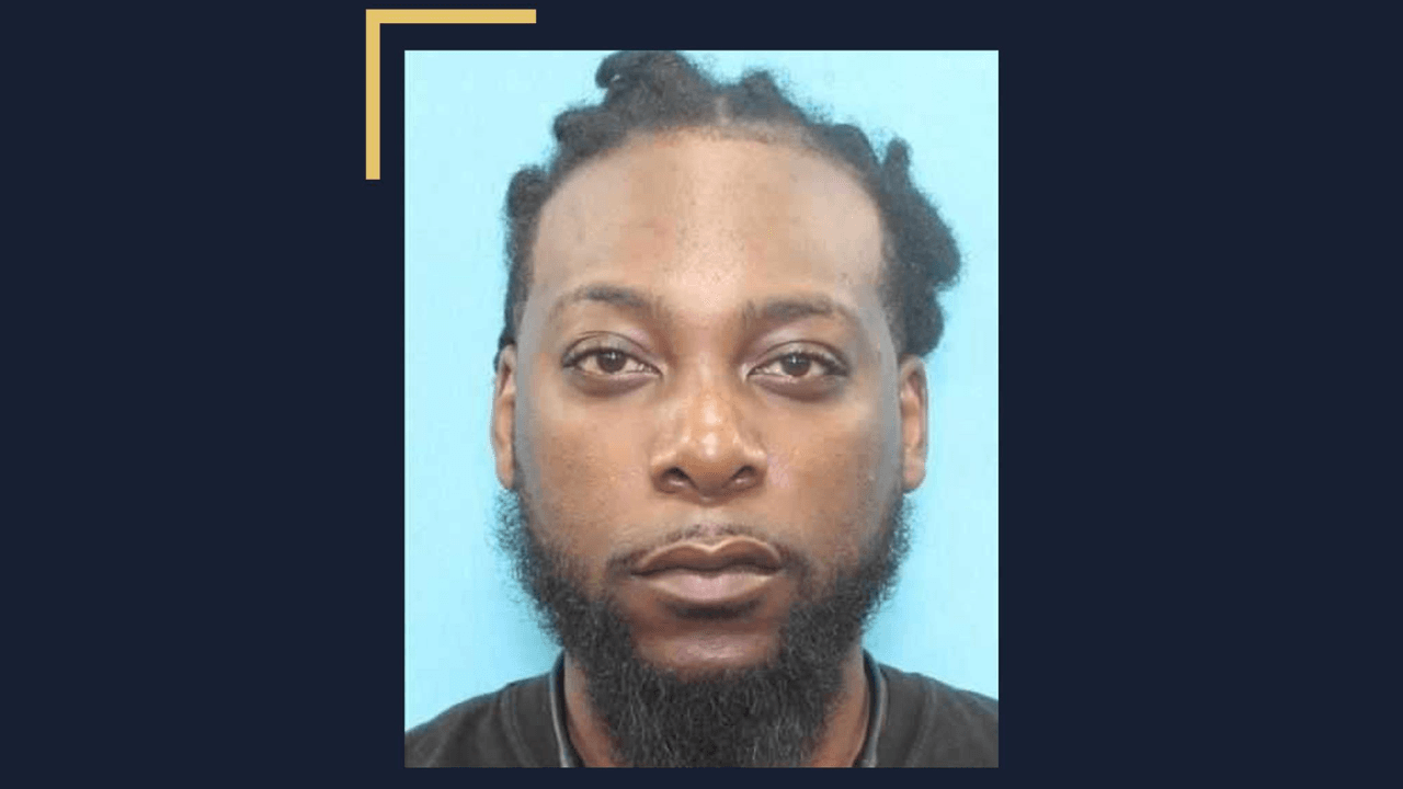 Encuentran en DFW a sospechoso de balear a hombre cerca de Austin, pero la víctima está desaparecida