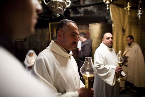 Las autoridades israelíes decidieron acordar permisos especiales a los cristianos palestinos de los territorios ocupados (7 mil) y de Gaza (500), para permitirles ir a Belén y visitar a sus familias instaladas en zonas normalmente prohibidas.