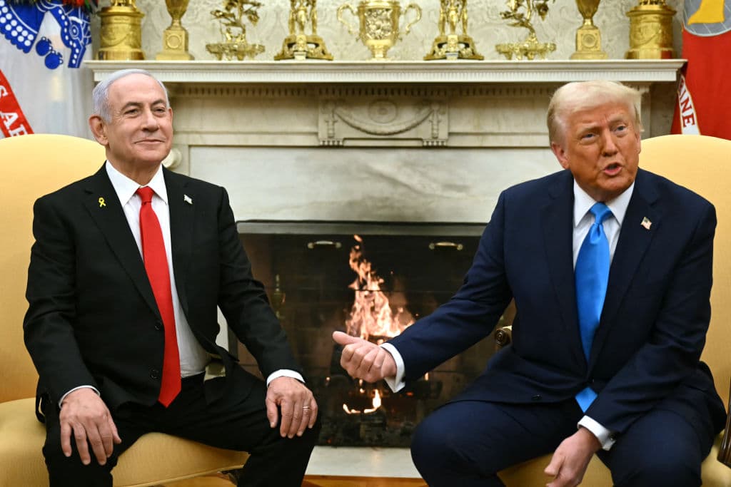 ¿Habla en serio Trump al decir que EEUU debe tomar el control y "reurbanizar" Gaza? 