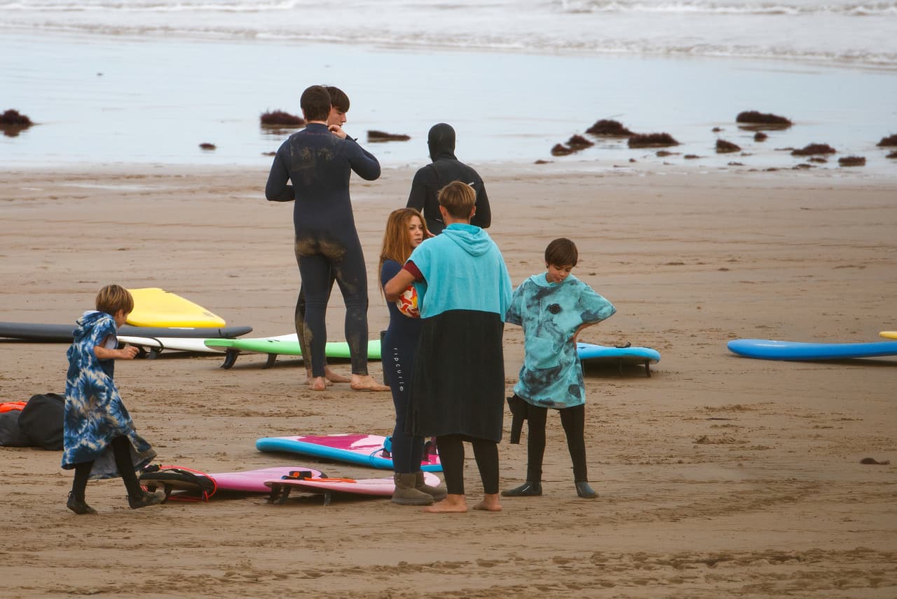 El deportista también mantendría una buena relación con los hijos de la ganadora del Latin GRAMMY, según indicó Martin.
<br>