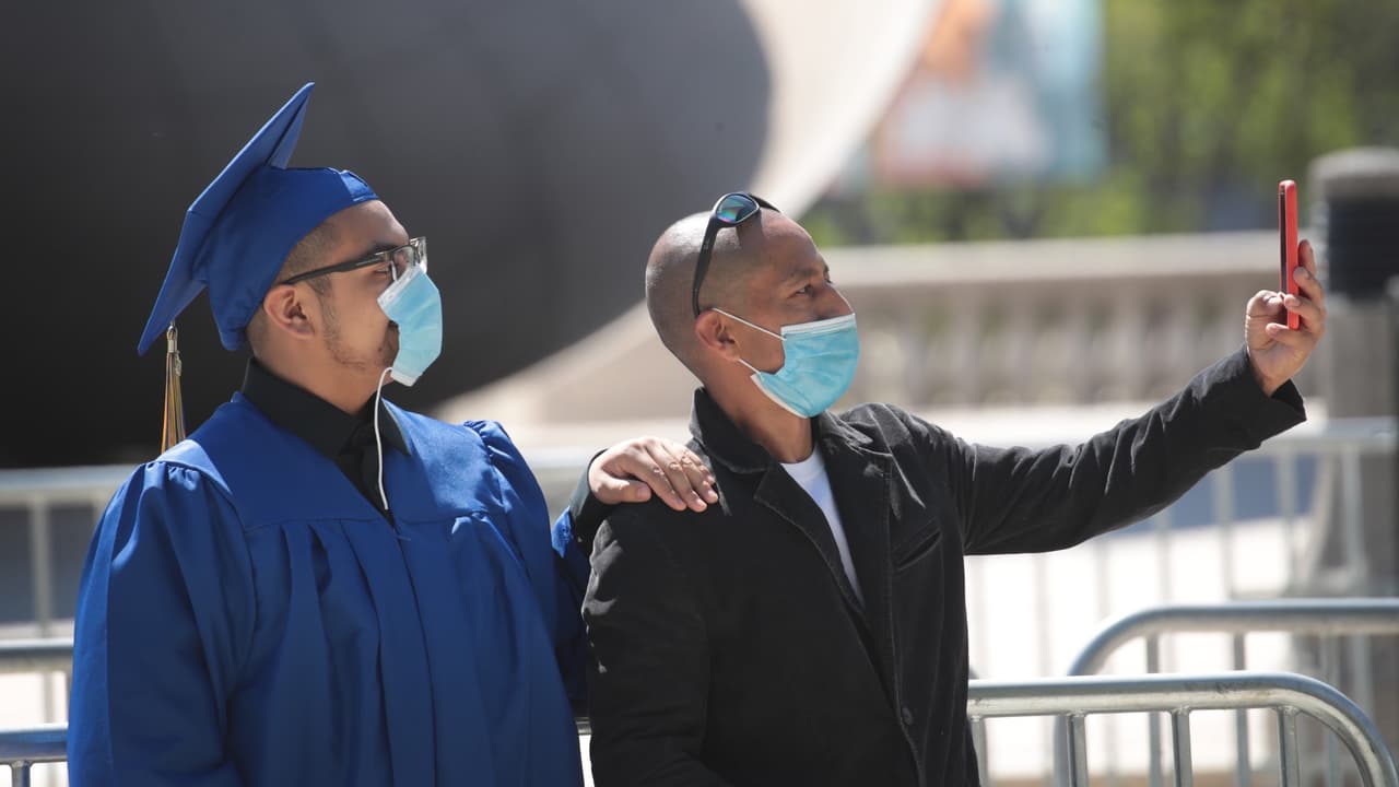 Kern anuncia pautas de salubridad para evitar contagio de Coronavirus en graduaciones