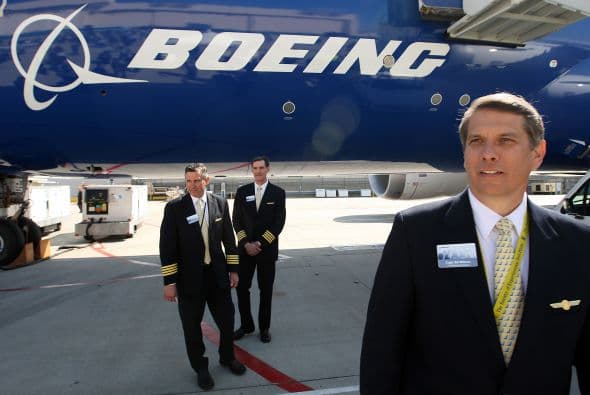 BOEING- A inicios de 2010 el constructor aeronáutico anunció que cerrará antes de 2013 su fábrica de Wichita, Kansas, en donde se emplean 2,160 personas.
