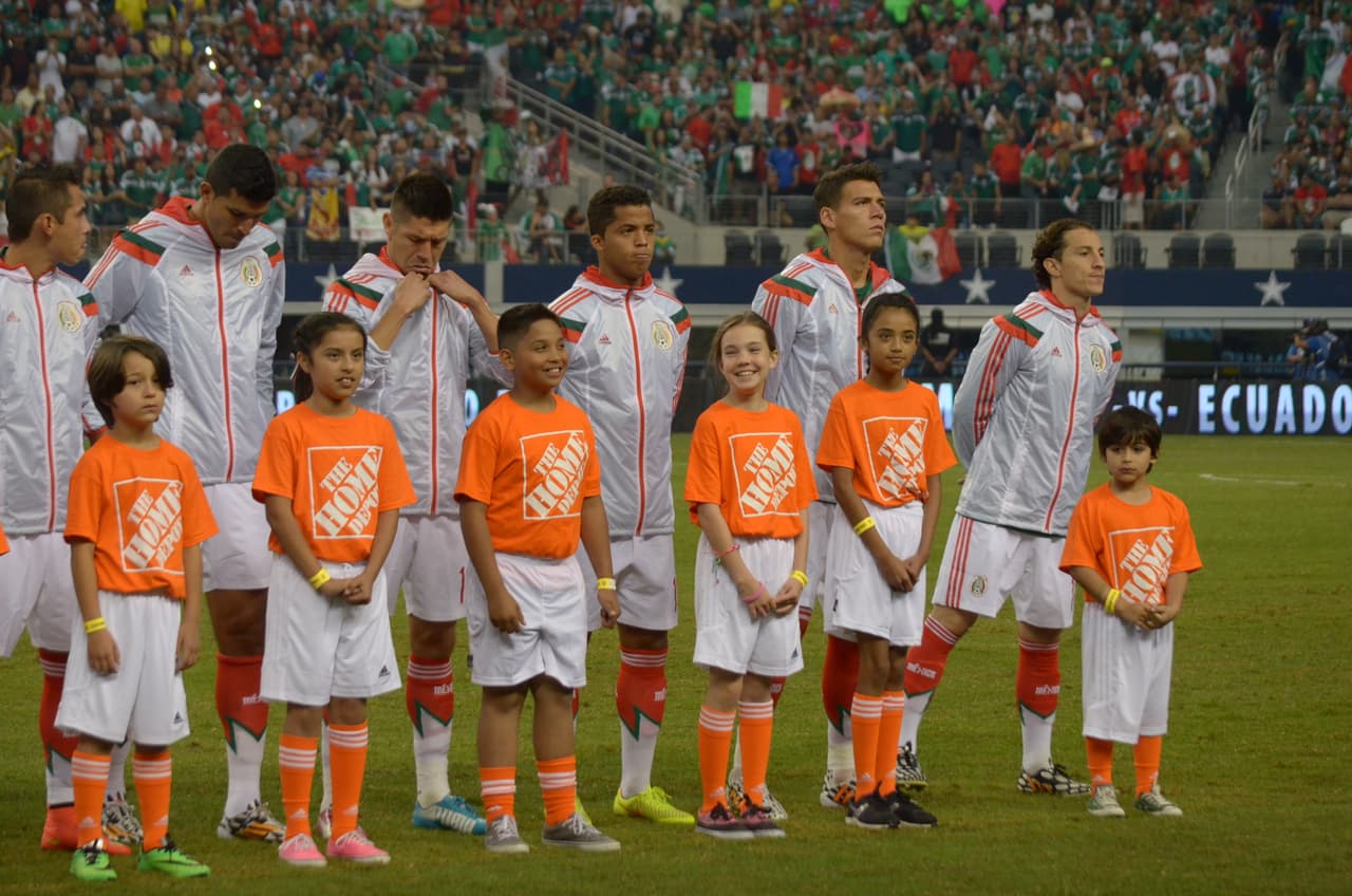 Un partido lleno de emociones en el 'Cowboys Stadium' en Arlington