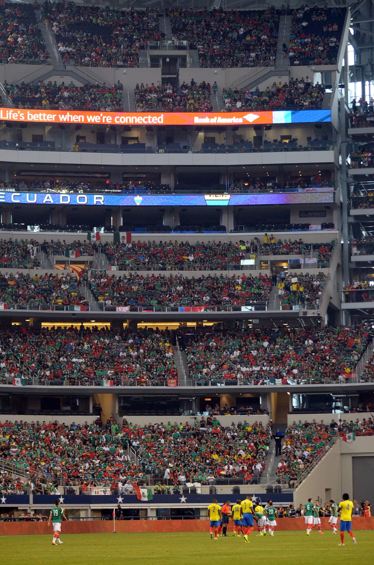 Un partido lleno de emociones en el 'Cowboys Stadium' en Arlington