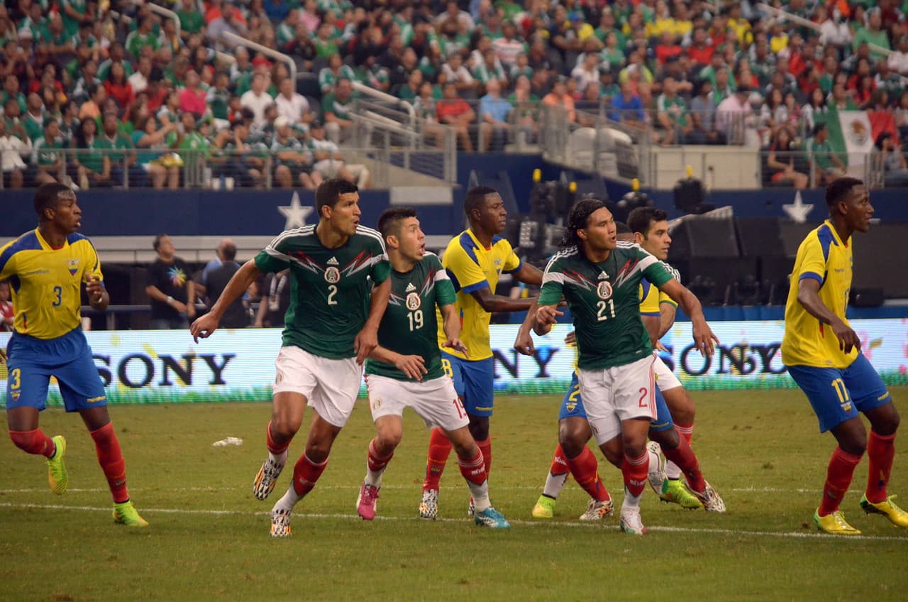 Un partido lleno de emociones en el 'Cowboys Stadium' en Arlington